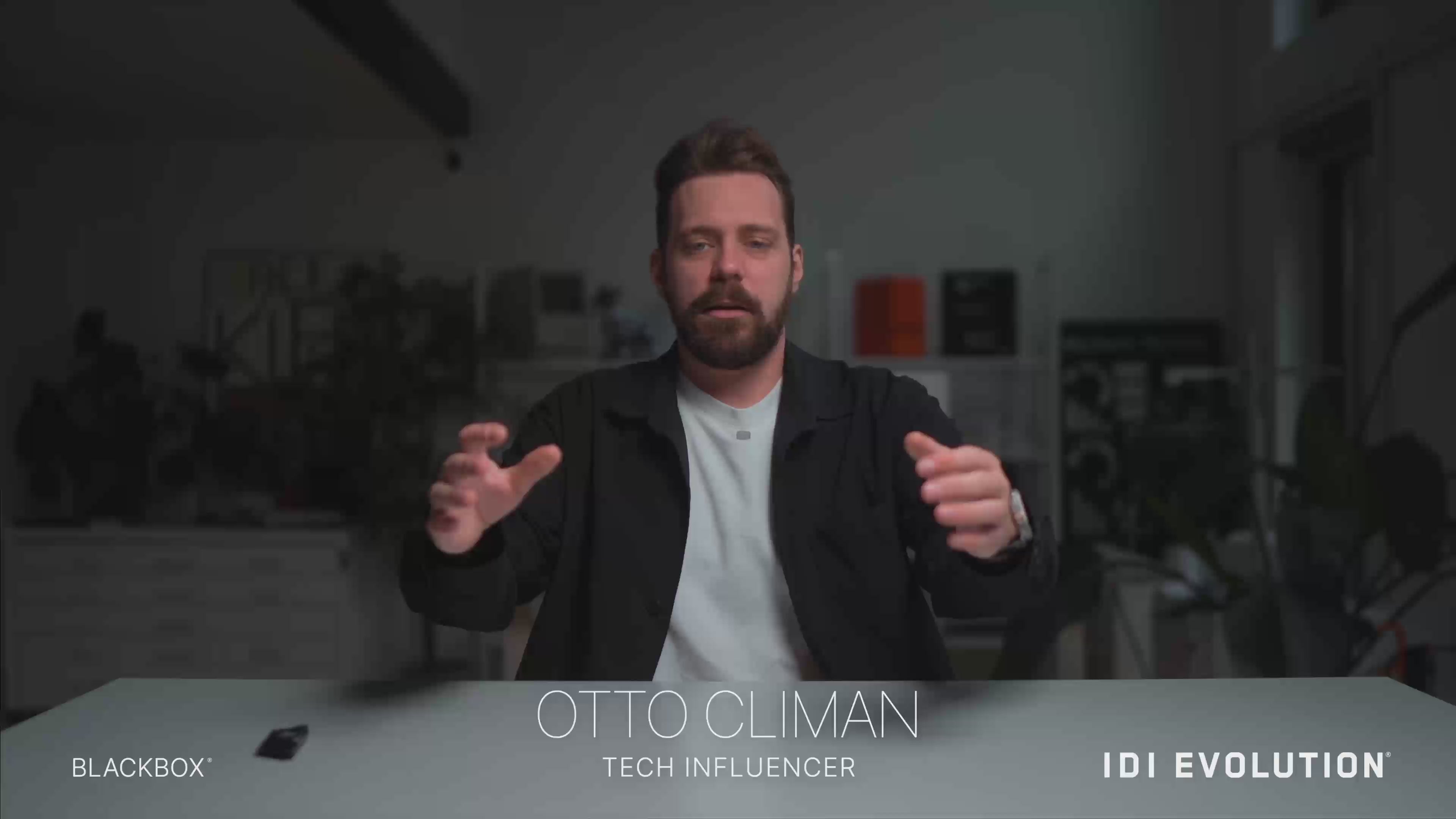 Carica il video: azione opera otto climan